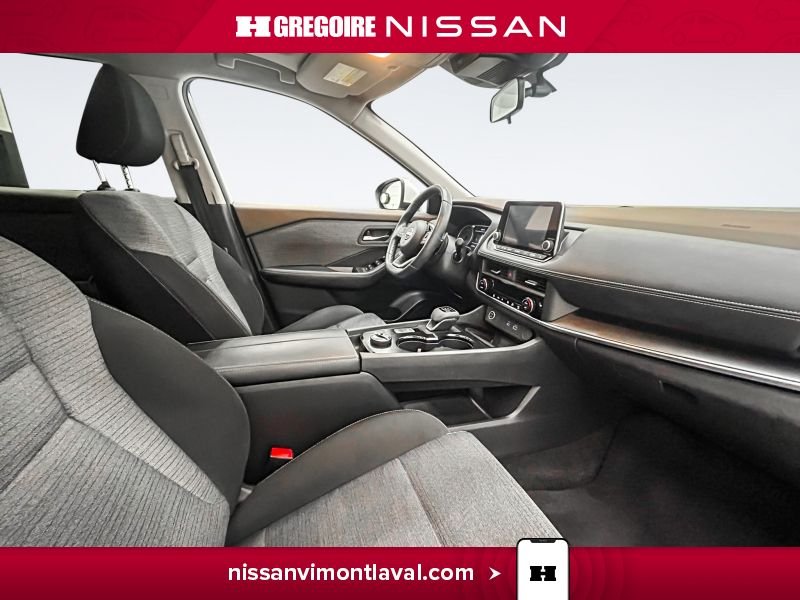 Nissan Rogue 2023 Blanc Laval - photo #11
