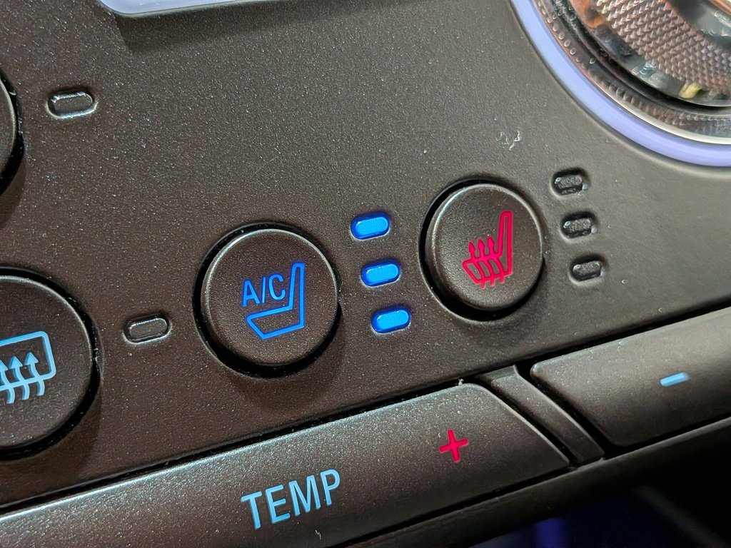2020 Ford Fusion Energi Titanium FWD Black Val-David - photo #2