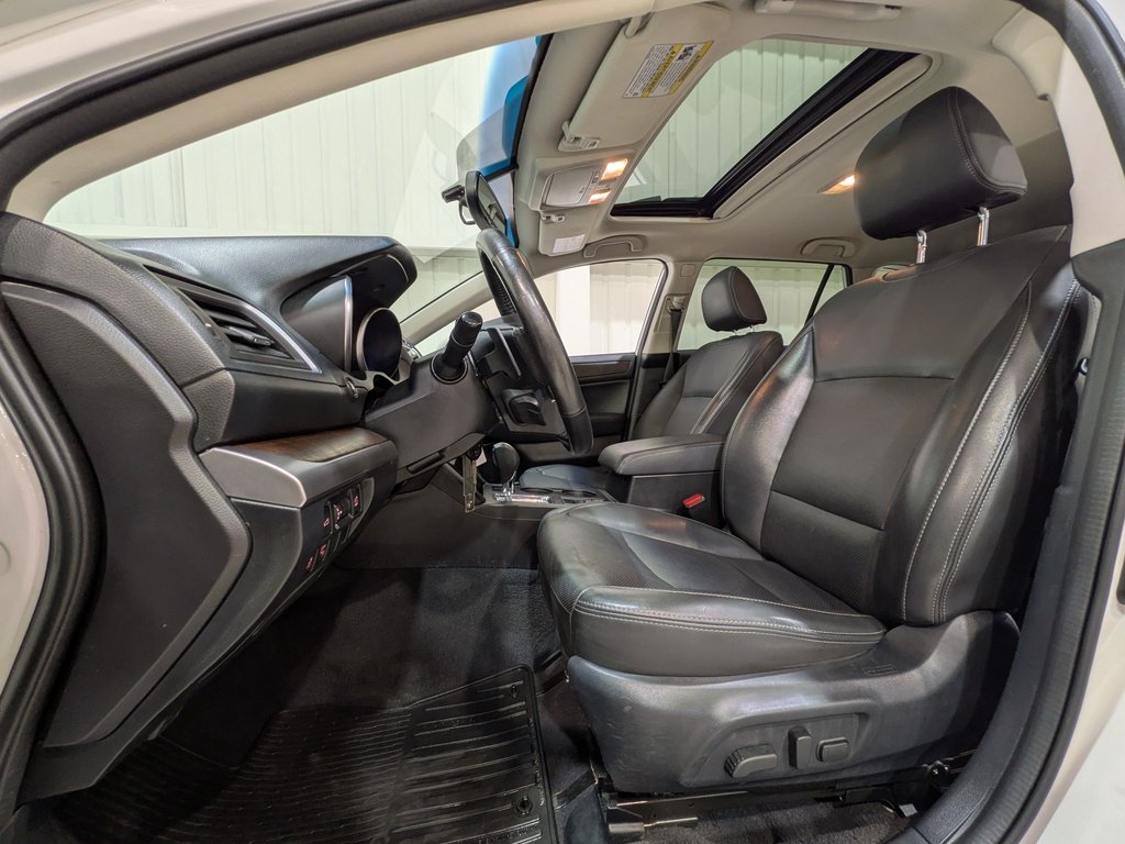 Subaru Outback 5dr Wgn CVT 2.5i Limited w/Tech Pkg 2017 Blanc Val-David - photo #1