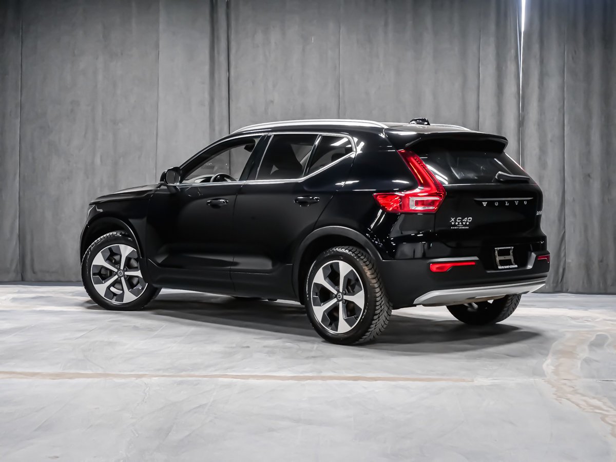 2023 Volvo XC40 B5 PLUS BRIGHT Black Montreal - photo #3