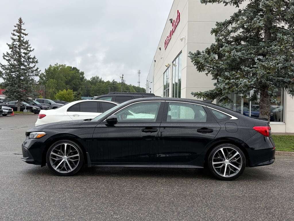 Honda Civic Touring 2023 Noir Gatineau - photo #2