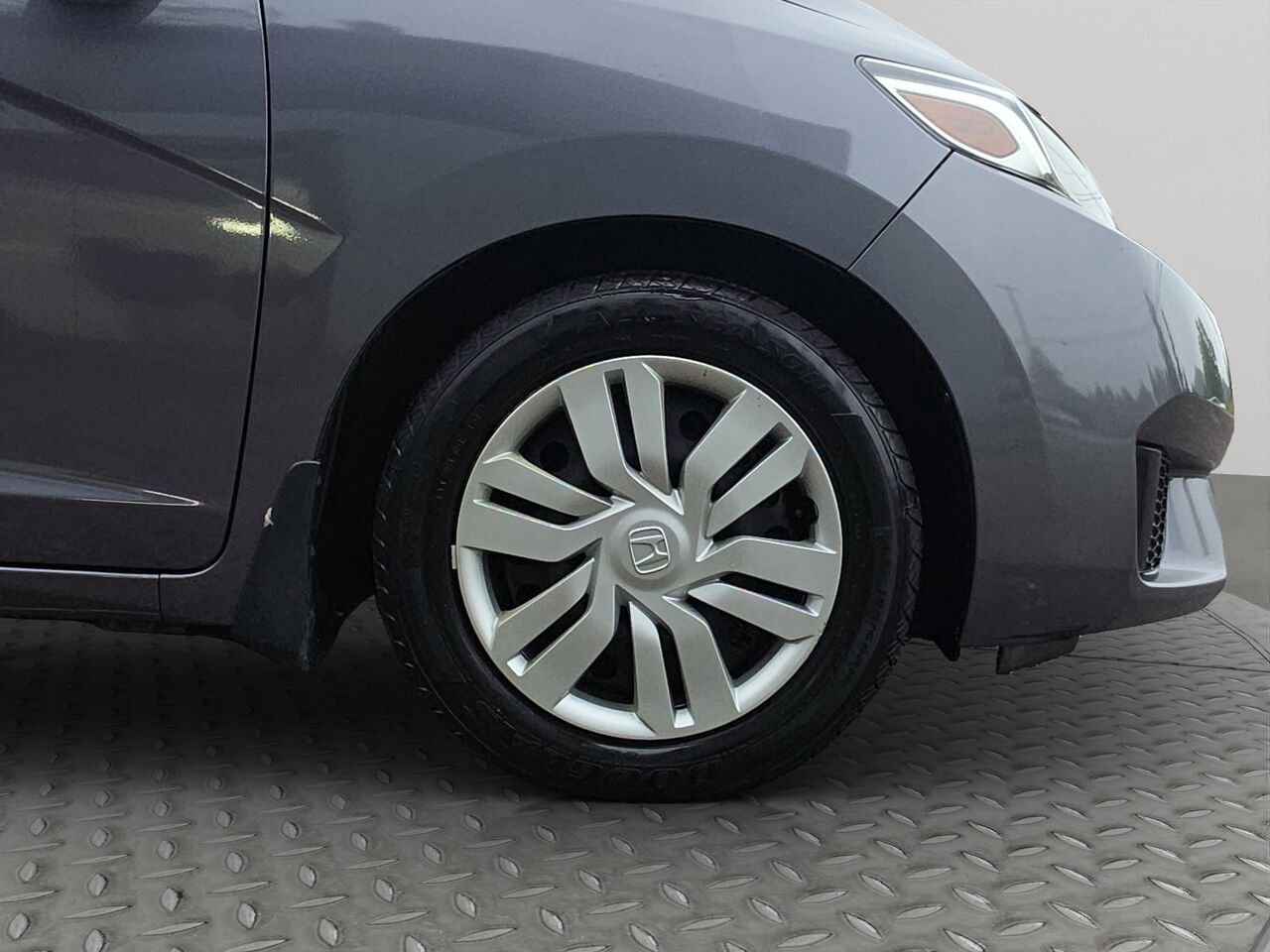 2016 Honda Fit LX à hayon 5 portes CVT, caméra de recul, sièges chauffant, commande audio au volant Grey Val-David - photo #24