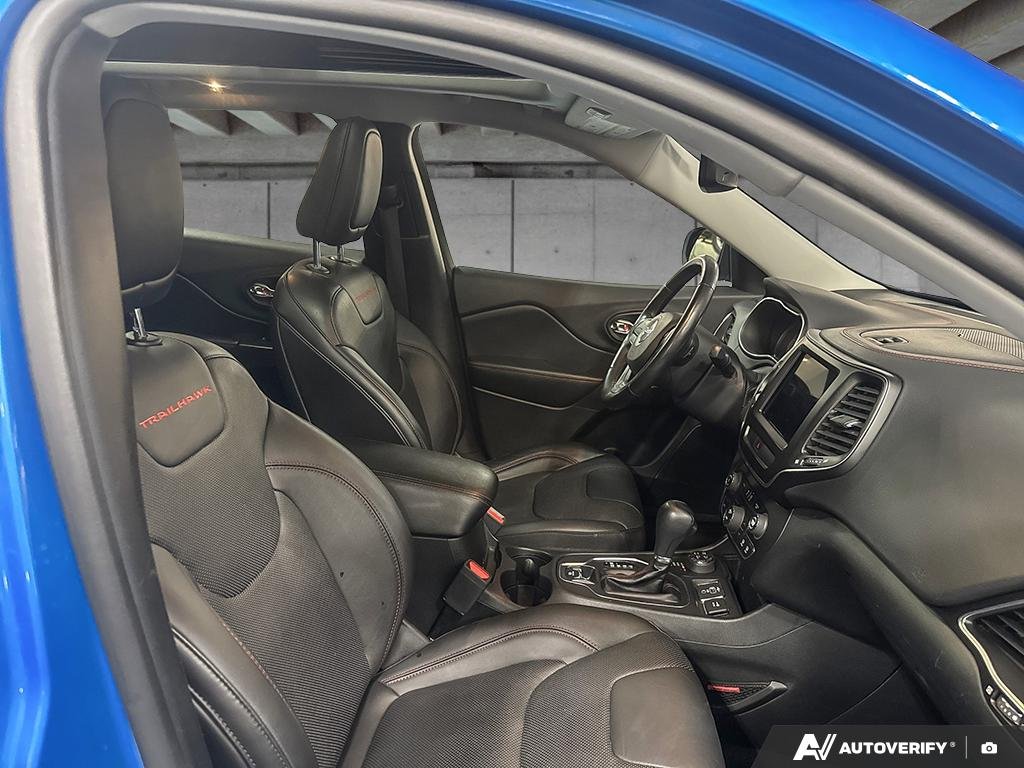 2020 Jeep Cherokee 2602134A | Trailhawk Elite Edmonton - photo #21