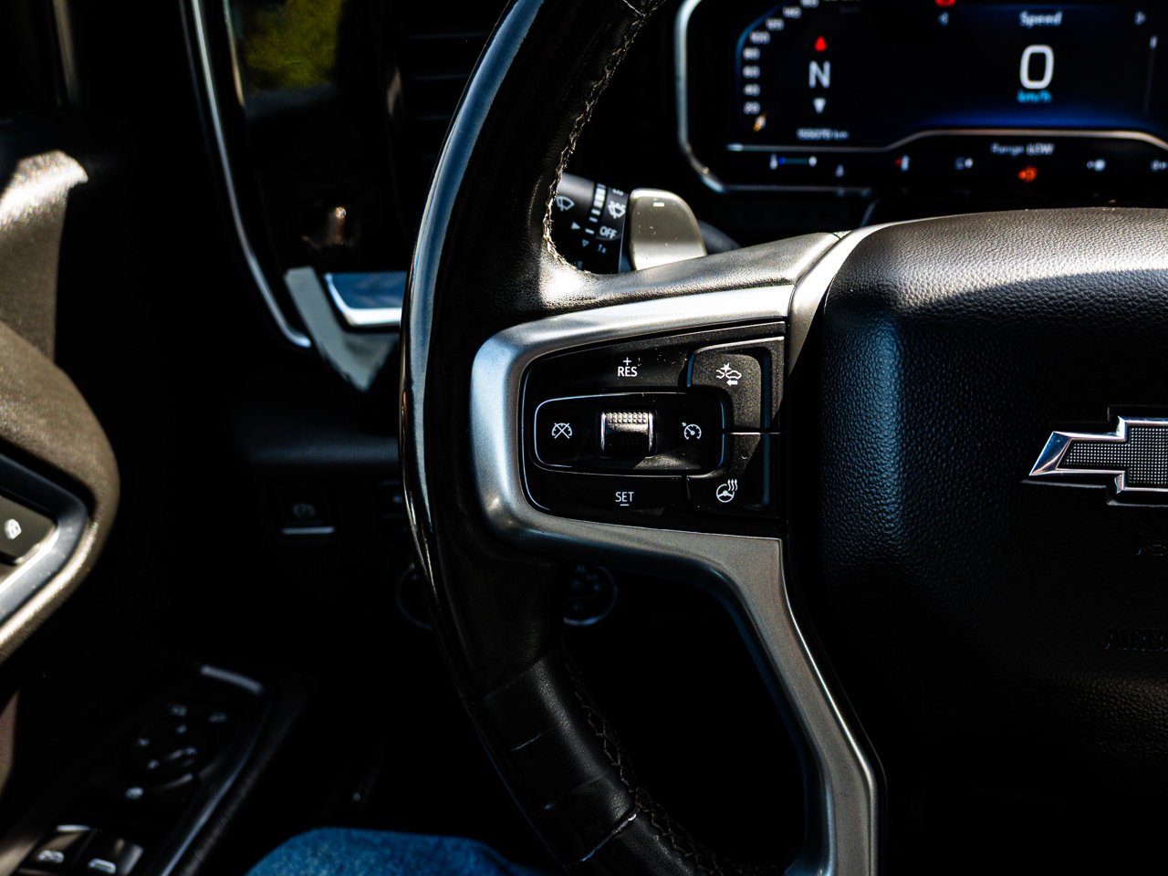 2024 Chevrolet Silverado 1500 4WD Crew Cab 147 LT Trail Boss Grey Sherwood Park - photo #21