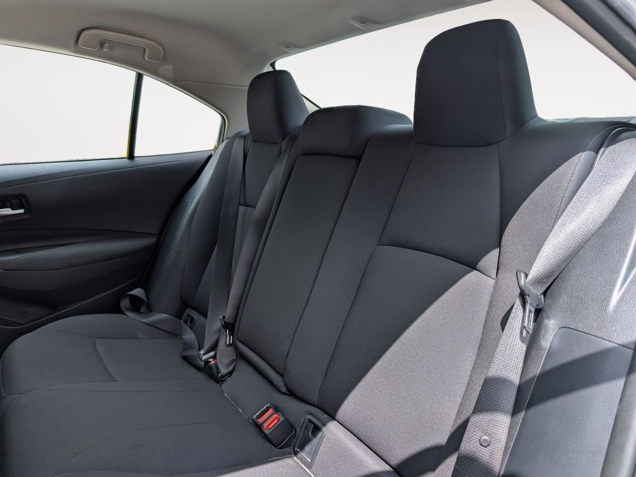Toyota Corolla LE/SIÈGES CHAUFFANTS/CAMÉRA DE RECUL/BLUETOOTH/AC/ 2021 blanc Sherbrooke - photo #8