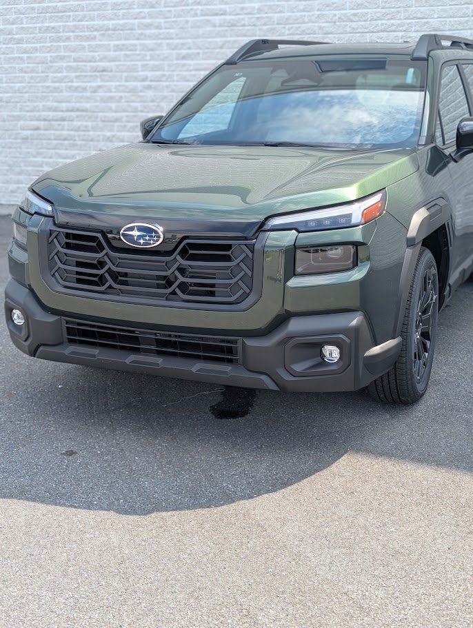 SUBARU Outback LIMITED XT 2026 Émeraude foncé nacré Saint-Hyacinthe - photo #0