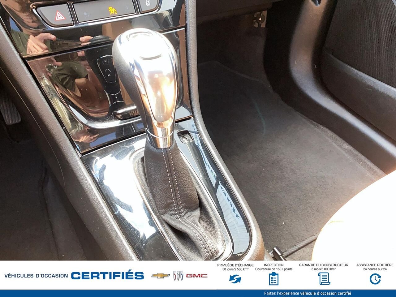 BUICK ENCORE ESS Essence 4 portes TA 2017 Blanc Montmagny - photo #14