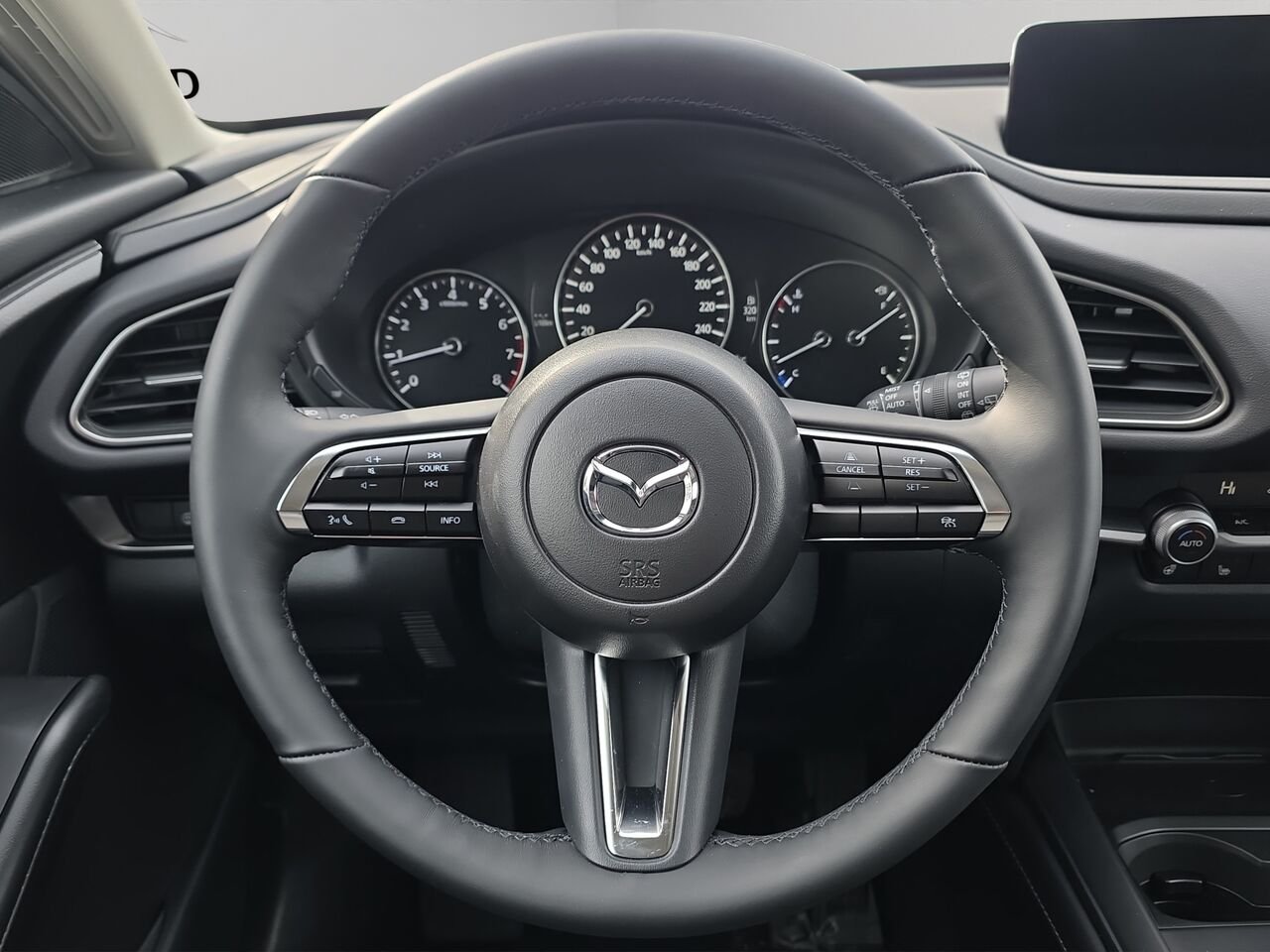 Mazda CX-30 Gs, awd, sièges, volant et rétroviseurs chauffants 2026 Gris mécanique métallisé Val-David - photo #7