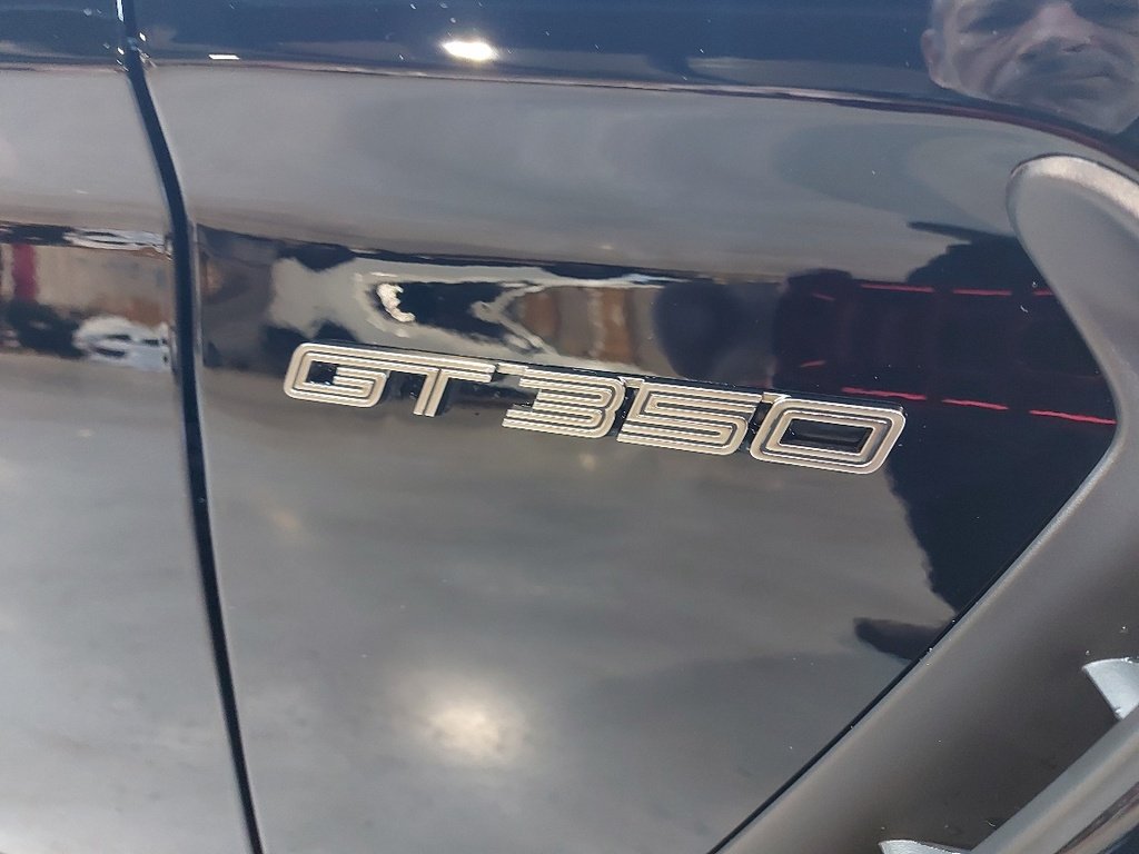 2018 Ford Mustang Shelby GT 350R Rare Black Blainville - photo #3