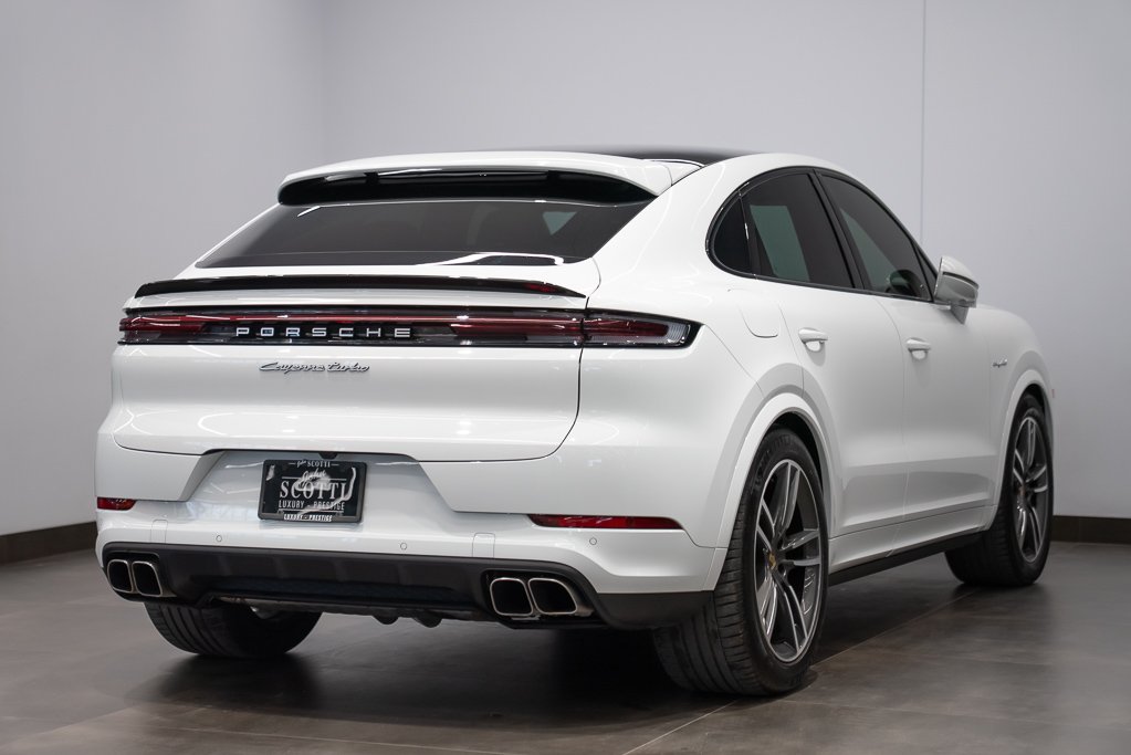 Porsche Cayenne Turbo E-Hybrid Coupe AWD 2024 Blanc Kirkland - photo #3