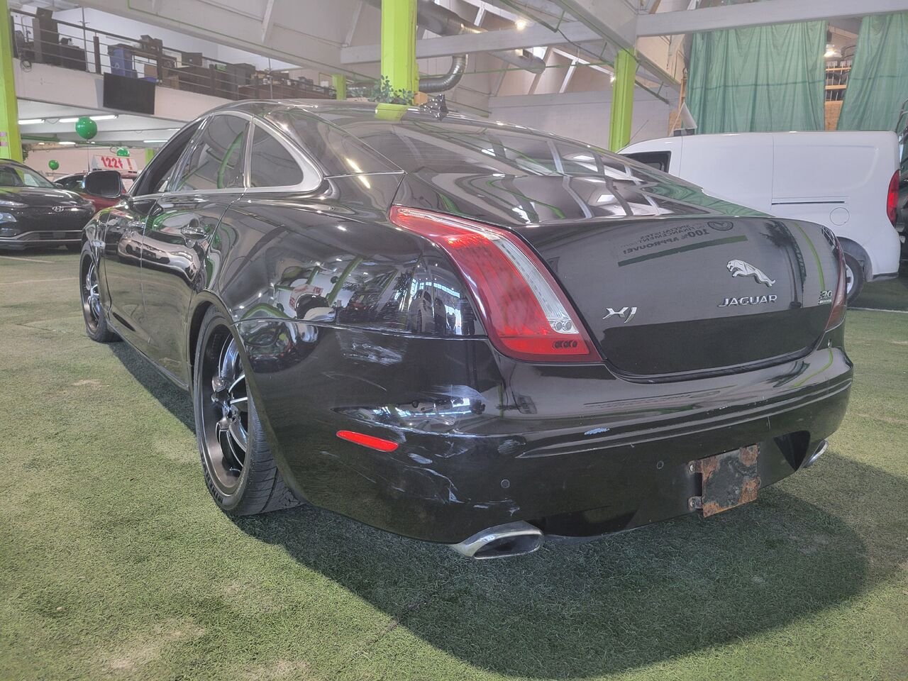 2014 Jaguar XJ Black  - photo #3