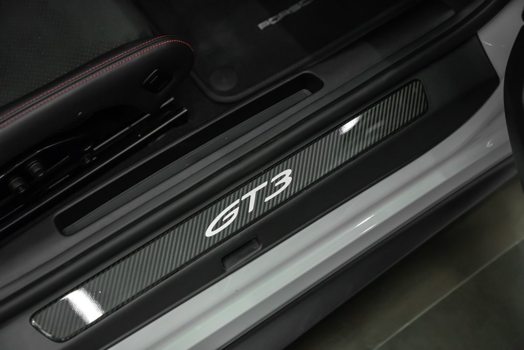 Porsche 911 GT3 coupé 2022 Gris Kirkland - photo #7