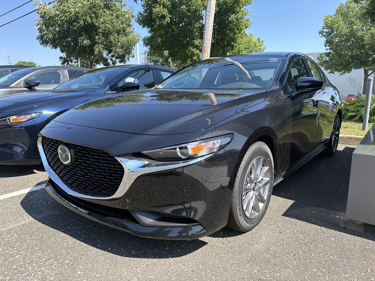 2026 MAZDA Mazda3 Jet Black Mica Ste-Marie - photo #0