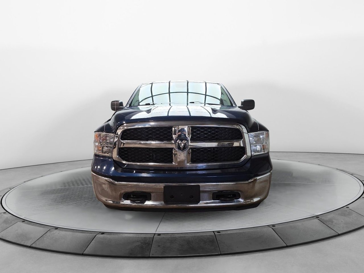 Ram 1500 Classic NIV 1C6RR7ST9PS520748 2023 Baie-Comeau - photo #1