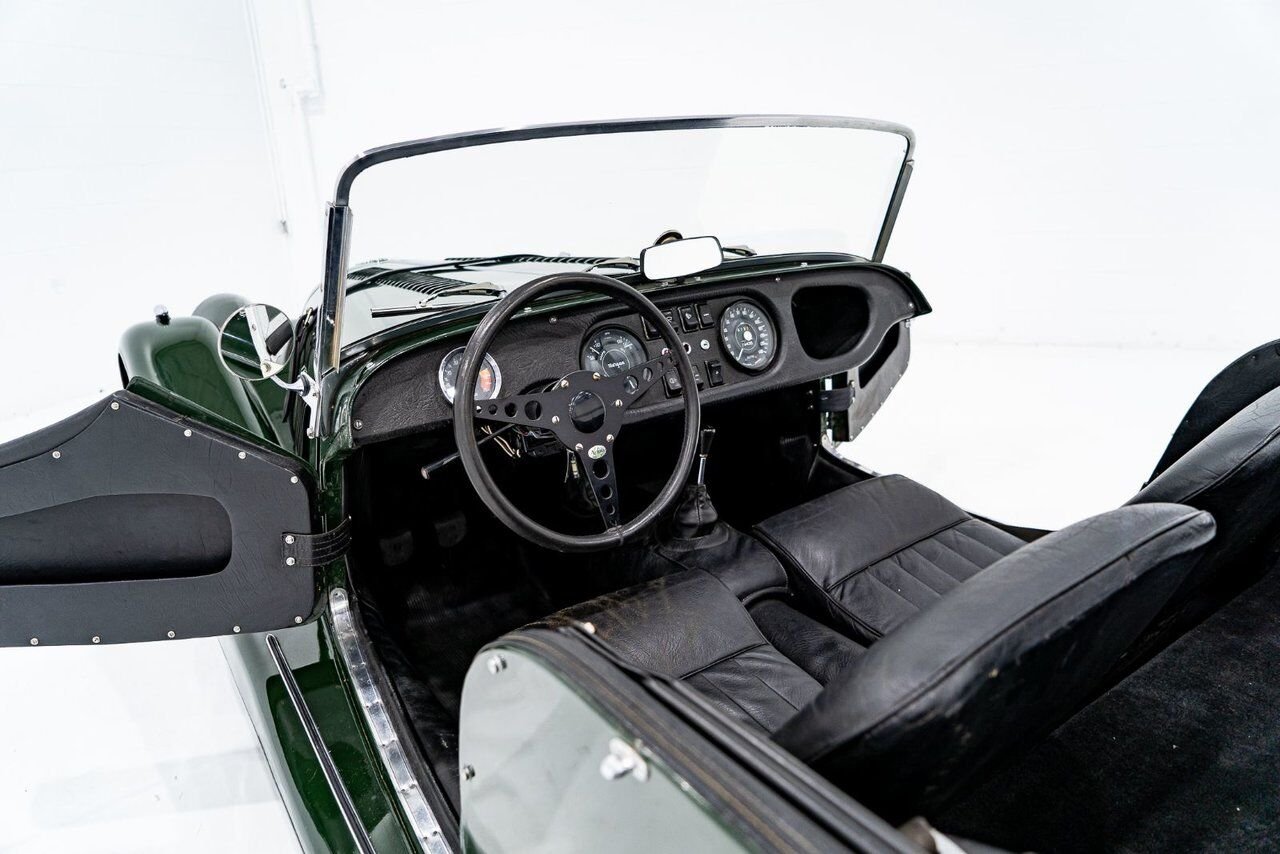1970 Morgan Plus 8 Unrestored with only 7137km (4435miles) | PRIX EN USD Green Montreal - photo #86