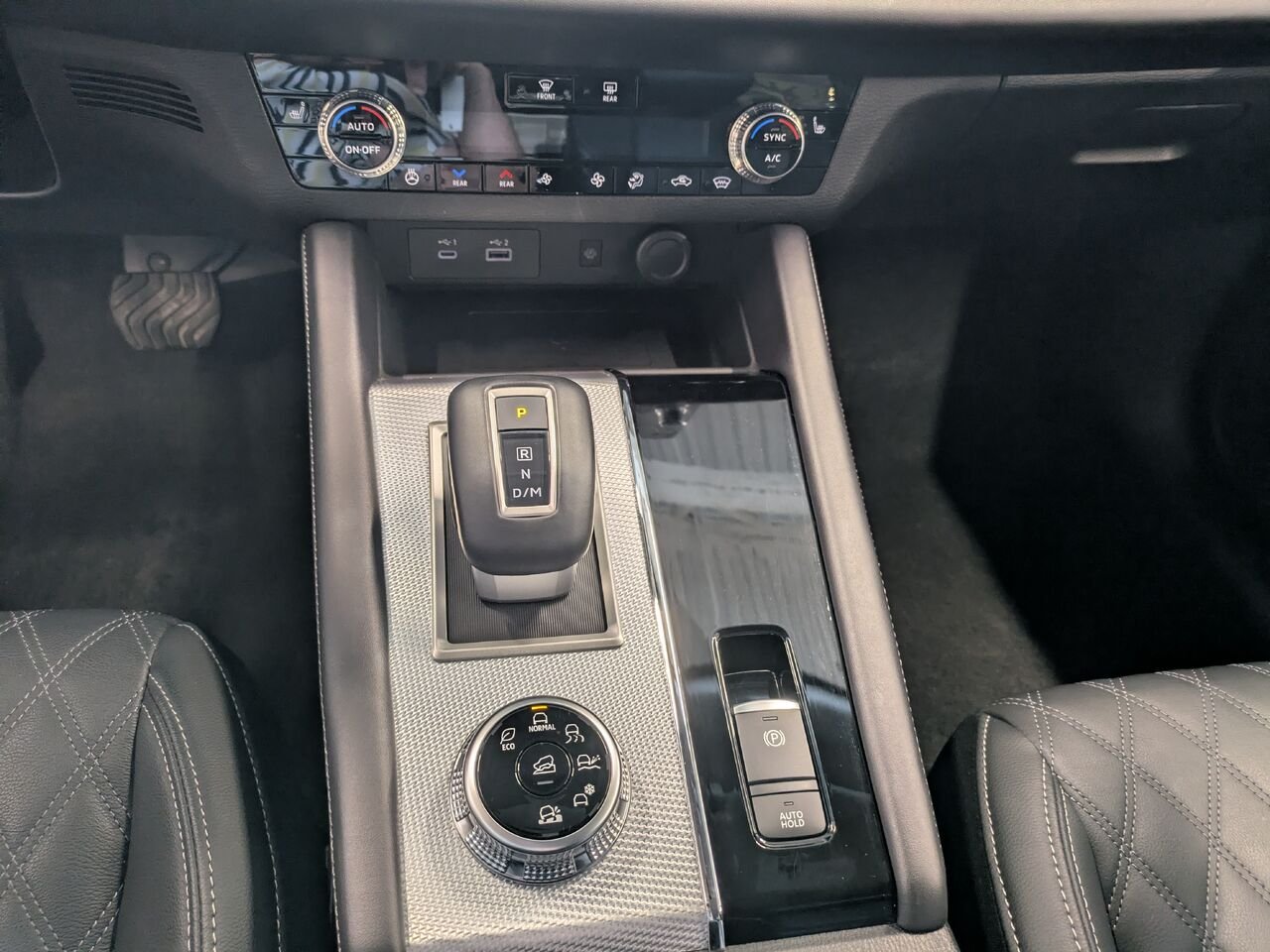 2024 Mitsubishi Outlander Grey Gatineau - photo #9