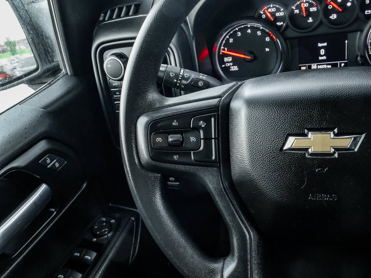 2025 Chevrolet Silverado 1500 4WD Crew Cab 147 Custom White Sherwood Park - photo #21