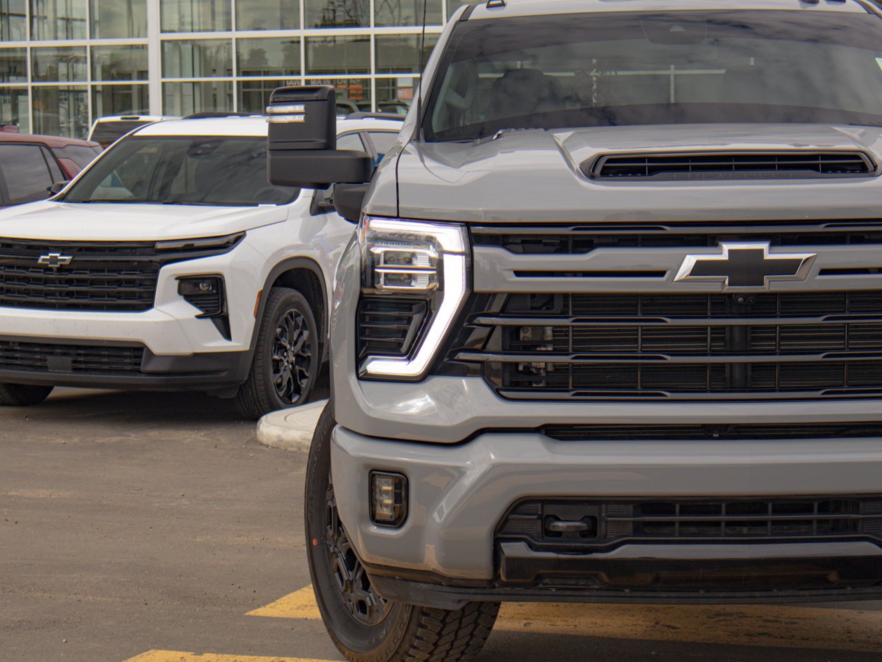2024 Chevrolet Silverado 2500HD 4WD Crew Cab 159 LT Grey Sherwood Park - photo #4