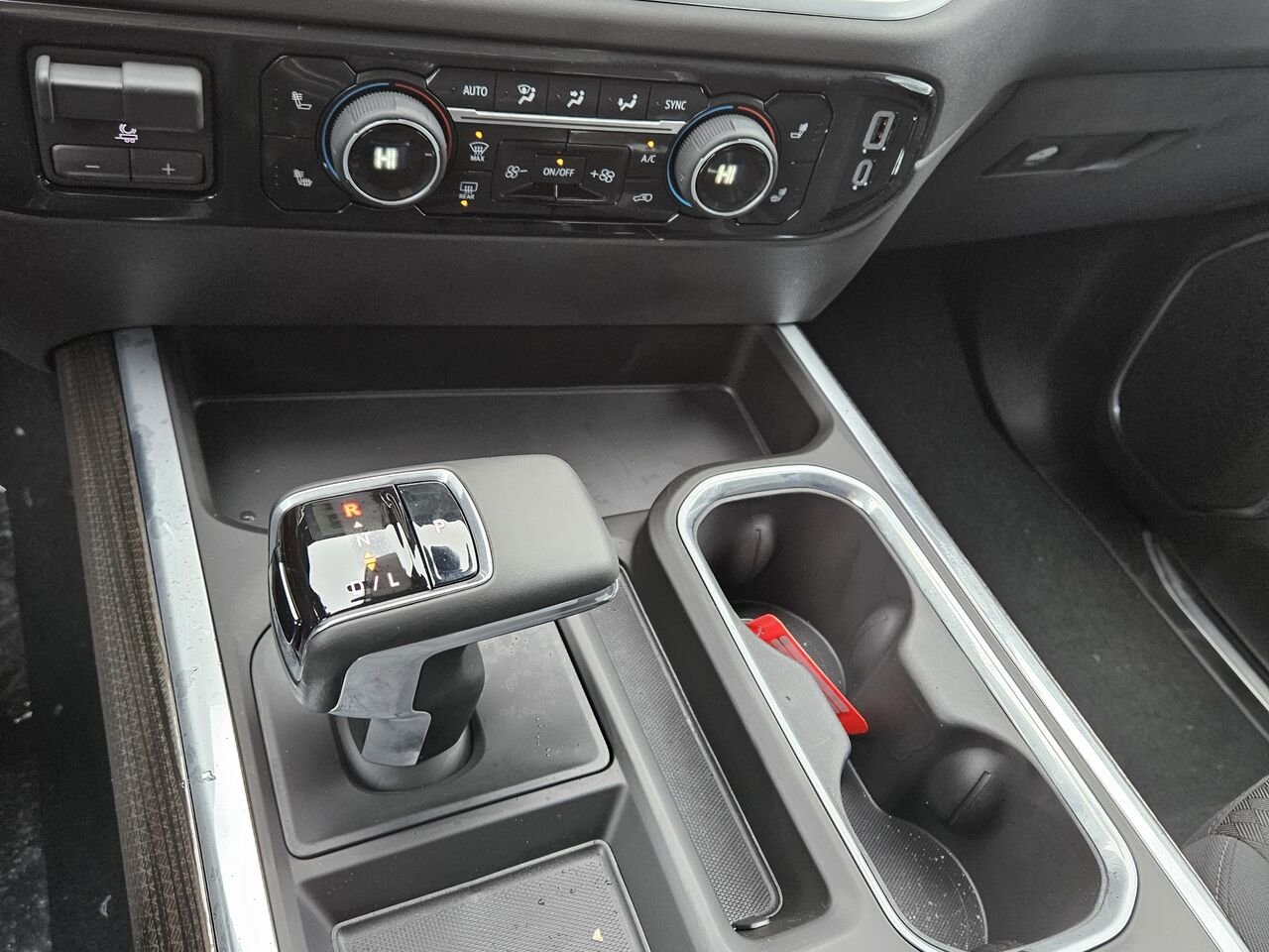 Chevrolet Silverado 1500 RST cabine multiplace 4RM 157 po 2026 Sables blancs Thetford Mines - photo #10