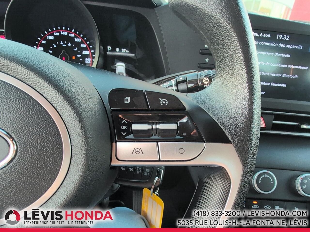 2022 Hyundai Elantra Essential Essential IVT Grey Lévis - photo #23