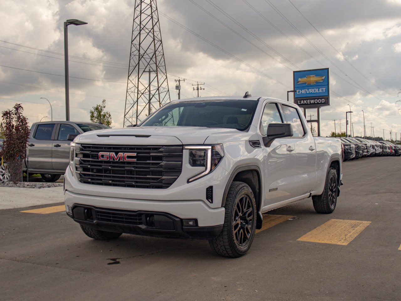 2024 GMC Sierra 1500 4WD Crew Cab 157 Elevation White Sherwood Park - photo #3