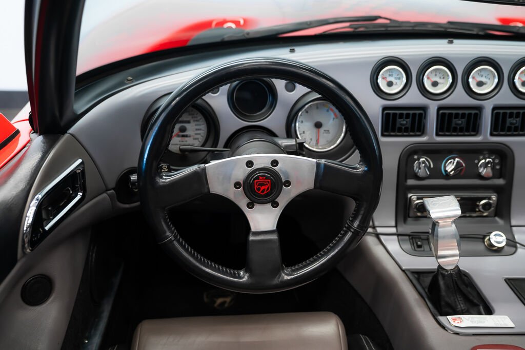 1994 Dodge Viper Red Montreal - photo #22