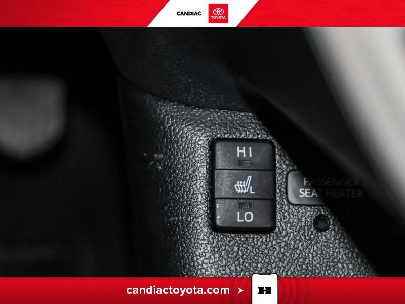 2019 Toyota Prius Red Saint-Eustache - photo #27