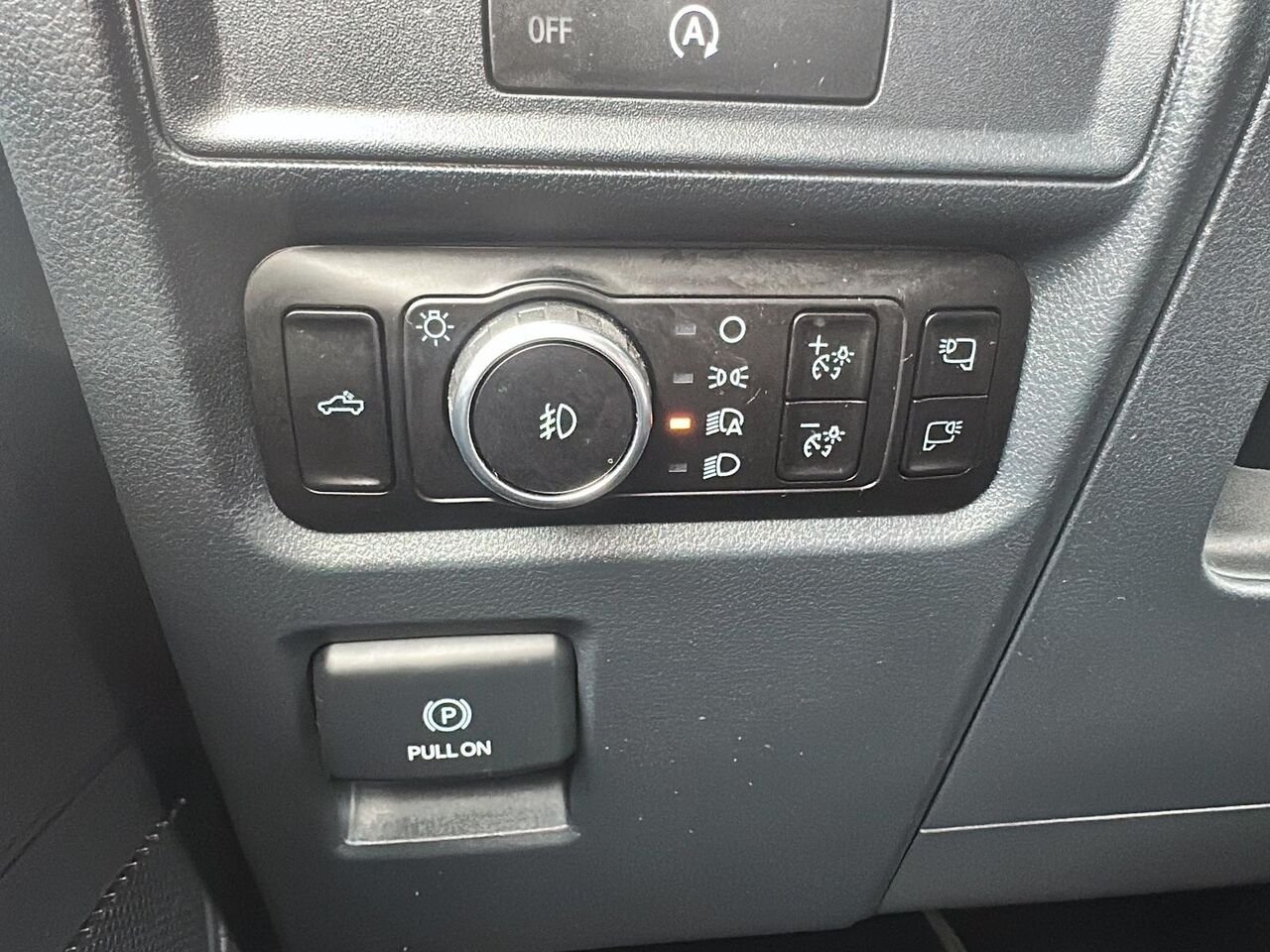 2025 Ford F-150 Grey Rouyn-Noranda - photo #17