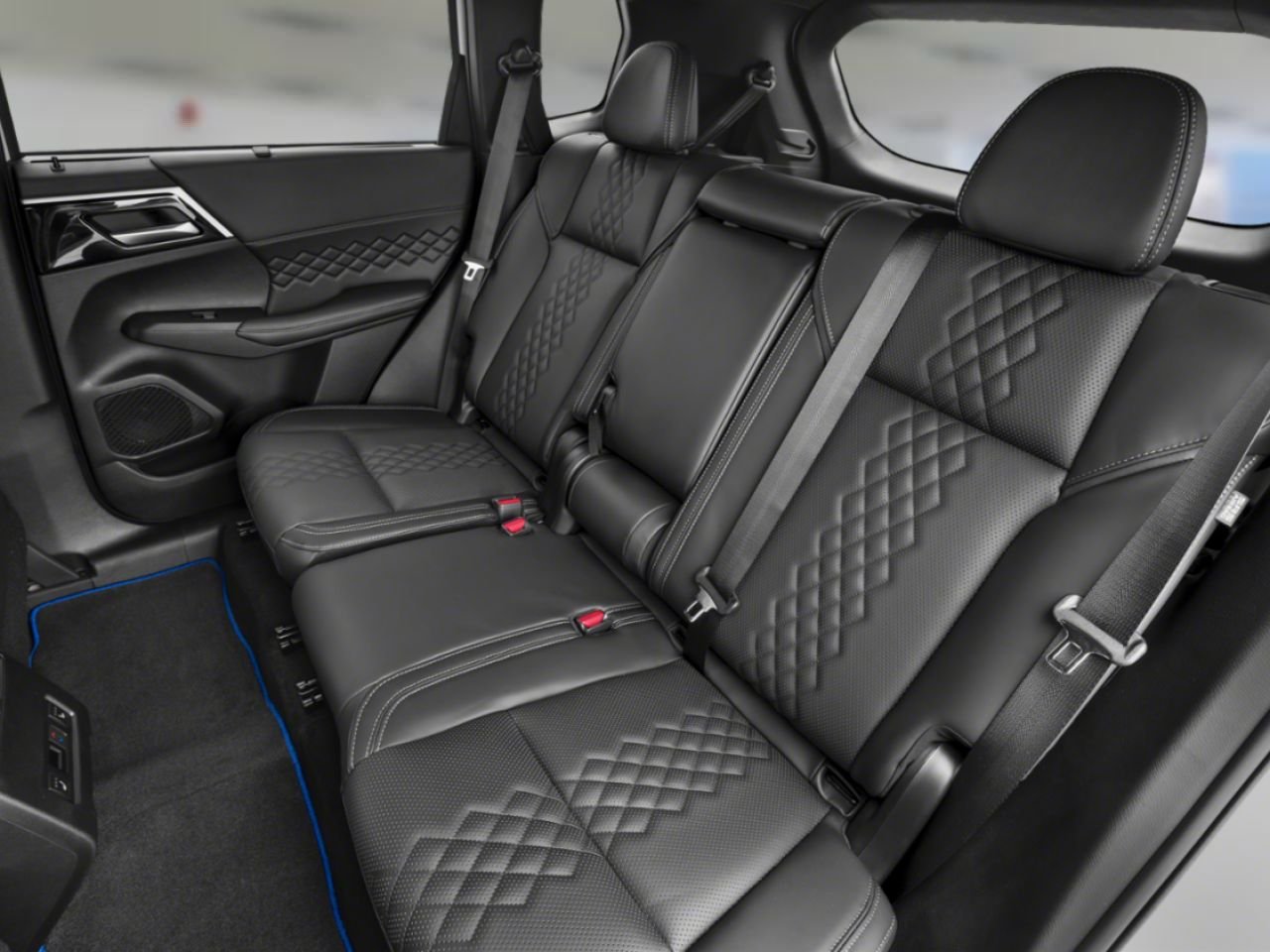 MITSUBISHI Outlander PHEV 2026 Fini taillé diamant Noir de qualité supérieure Sainte-Agathe-des-Monts - photo #12