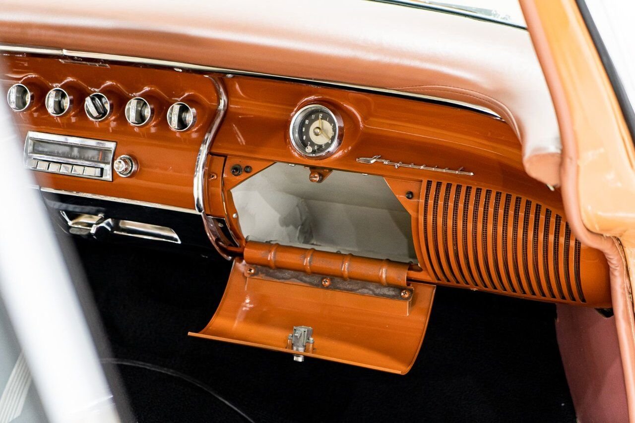Chrysler IMPERIAL *PRIX EN USD* 354cu.in. FirePower V8 1 of 2098 built 1956 Orange Montréal - photo #57