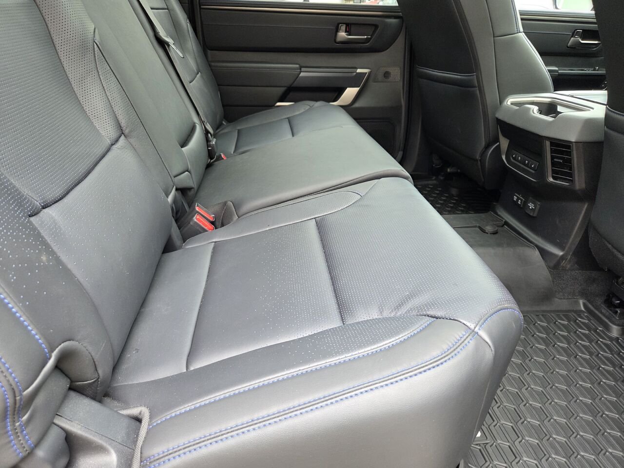 2026 Toyota TUNDRA Black Mont-Laurier - photo #12