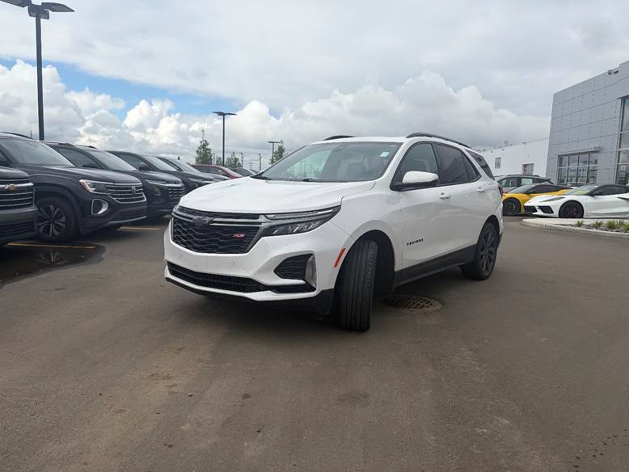 2022 Chevrolet Equinox AWD 4dr RS White Sherwood Park - photo #2