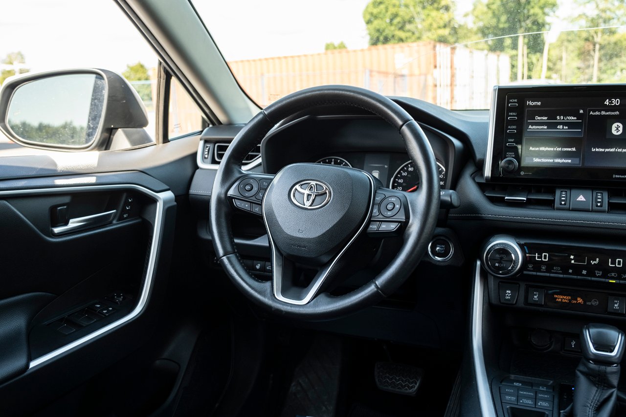 2021 Toyota RAV4 Grey Gatineau - photo #23
