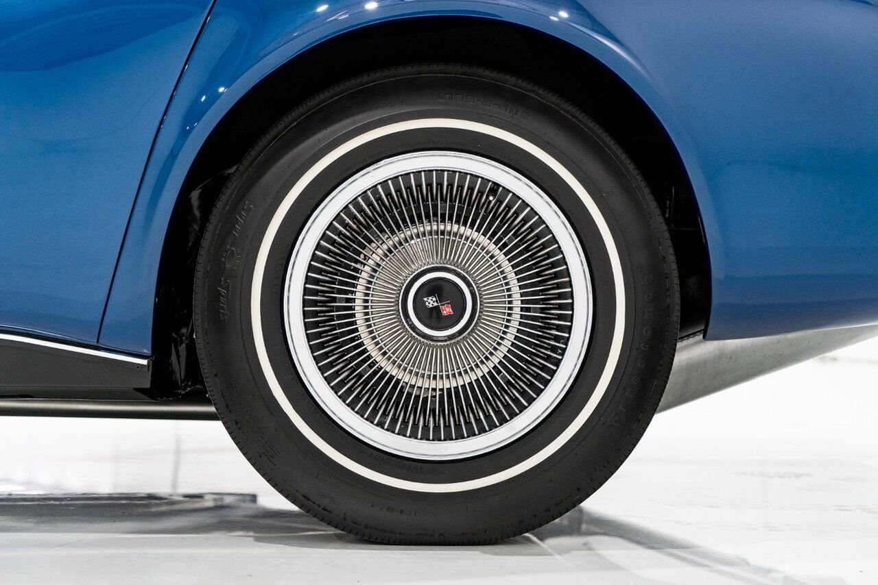 Chevrolet Corvette *PRIX EN USD* Matching numbers Top flight with extensive documentation 1968 Bleu Montréal - photo #58