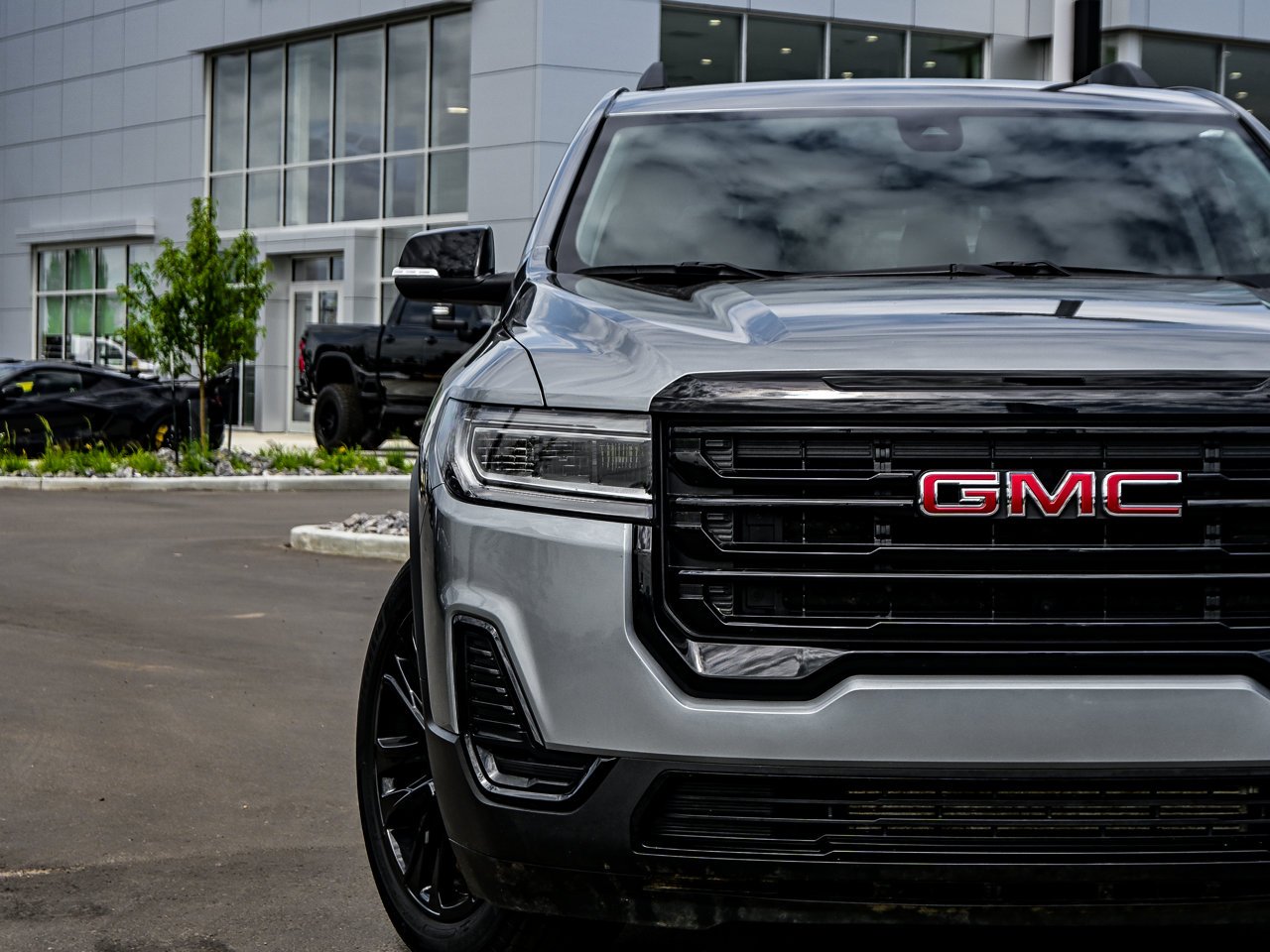 2023 GMC Acadia AWD 4dr SLE Grey Sherwood Park - photo #4
