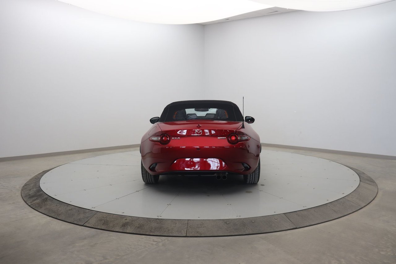 Mazda MX-5 NIV JM1NDAD73P0557308 2023 Rouge Chicoutimi - photo #4