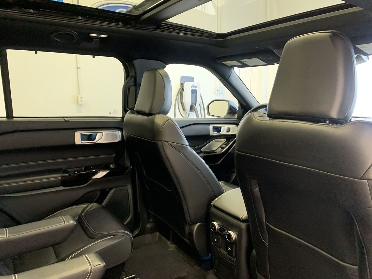 2024 Ford Explorer ST AWD EXPLORER ST 4WD White Châteauguay - photo #12