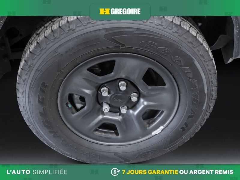 2023 Jeep Wrangler Yellow Saint-Eustache - photo #20