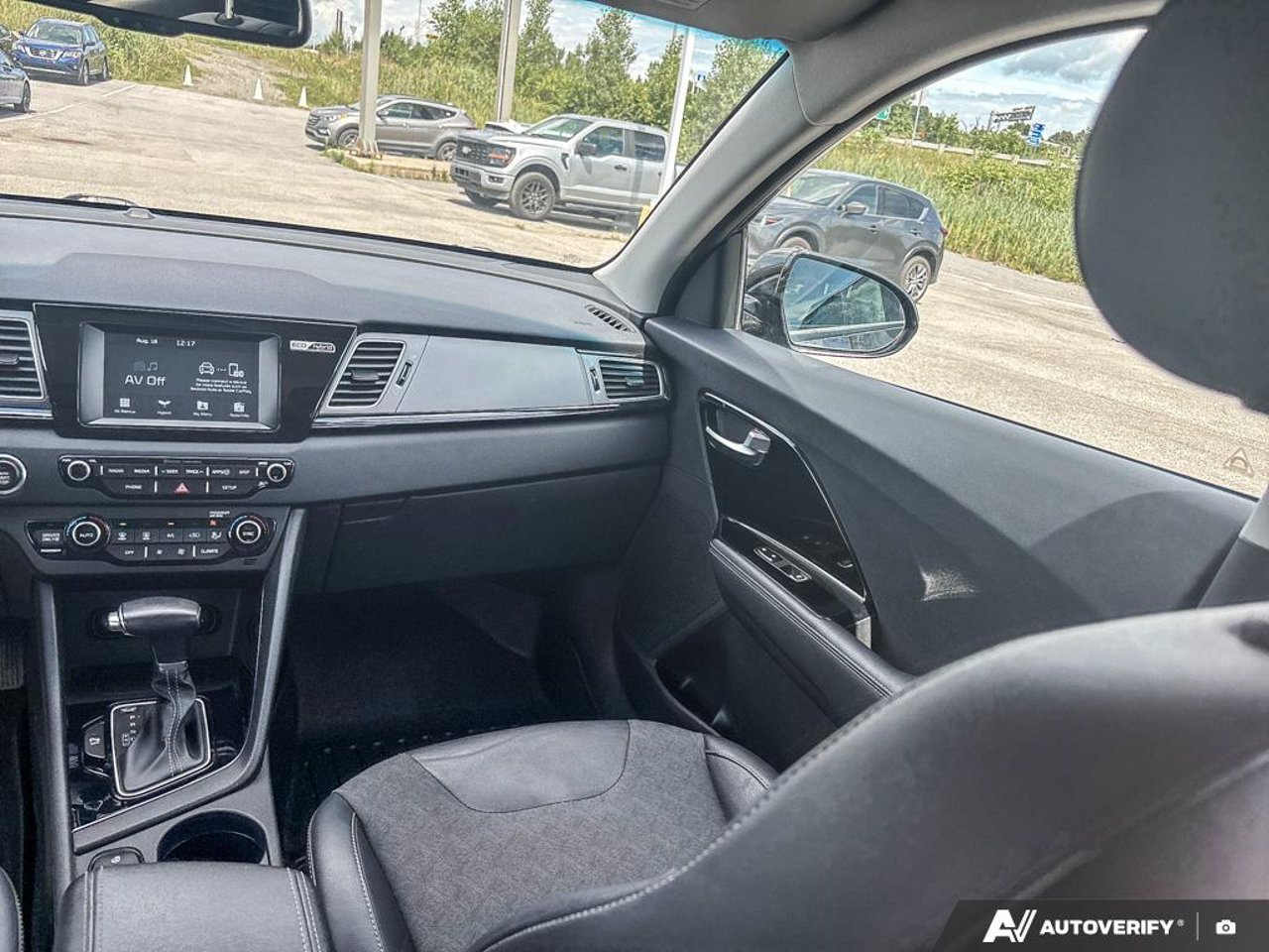 2019 Kia Niro KNDCC3LC2K5273975 Grey Mirabel - photo #27