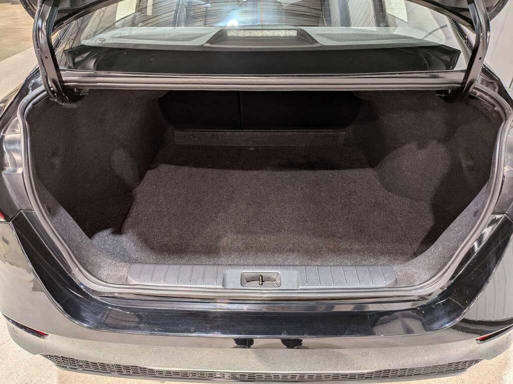 2024 Nissan Sentra SV CVT Black Val-David - photo #6