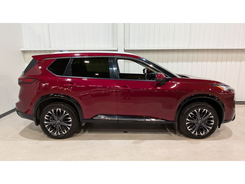 2024 Nissan Rogue AWD Platinum Red Val-David - photo #6