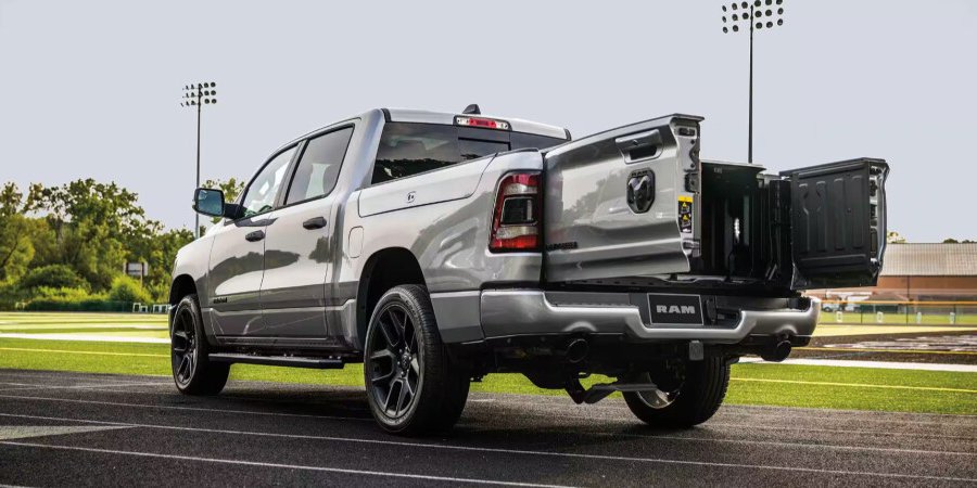 2024 RAM 1500 2024 Silver
