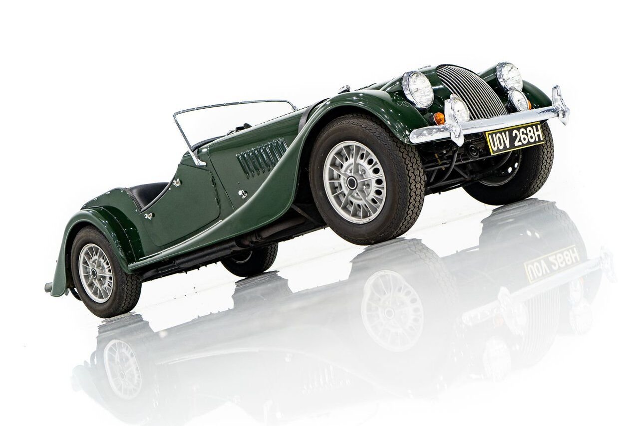 1970 Morgan Plus 8 Unrestored with only 7137km (4435miles) | PRIX EN USD Green Montreal - photo #60