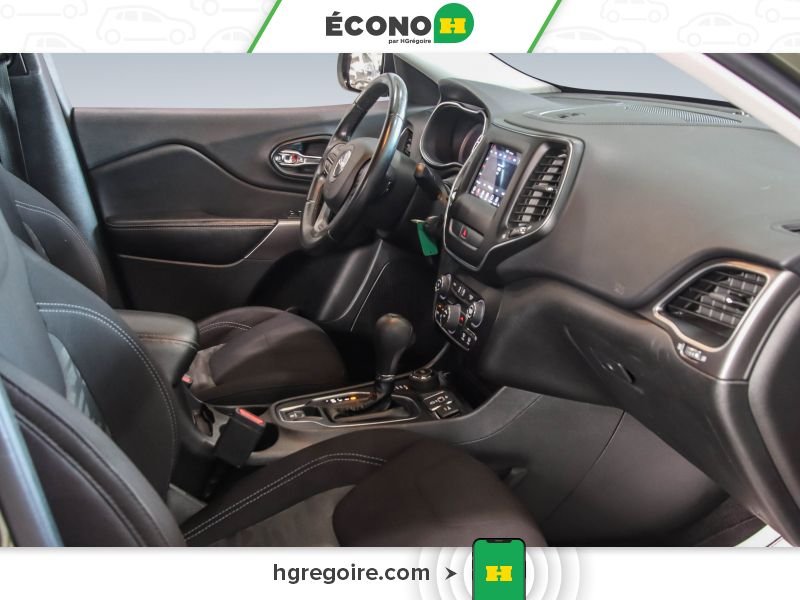 2019 Jeep Cherokee Green Blainville - photo #26
