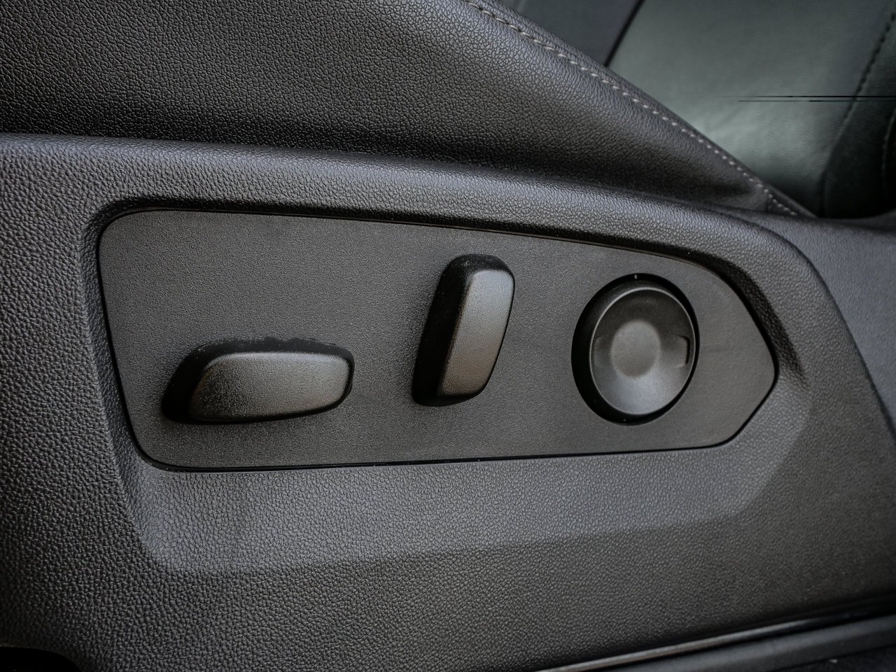 2024 GMC Sierra 1500 4WD Crew Cab 147 Elevation Grey Sherwood Park - photo #16