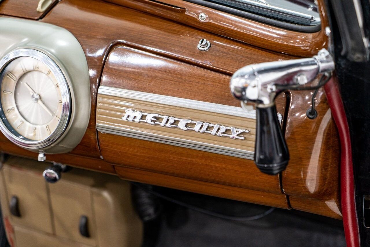 Mercury Eight **PRICE IN USD** 1947 Noir Montréal - photo #76
