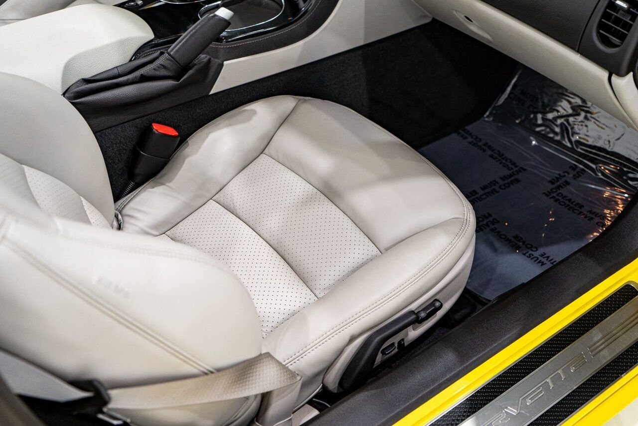 2008 Chevrolet Corvette PRIX EN USD | With Only 900km (563mi) From New With Window Sticker Yellow Montreal - photo #57