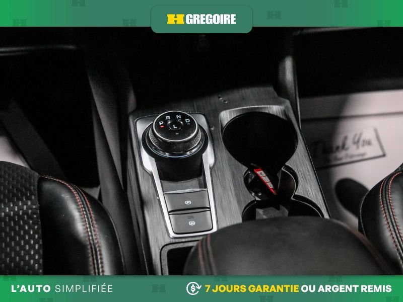 2025 Ford Escape Grey Laval - photo #25