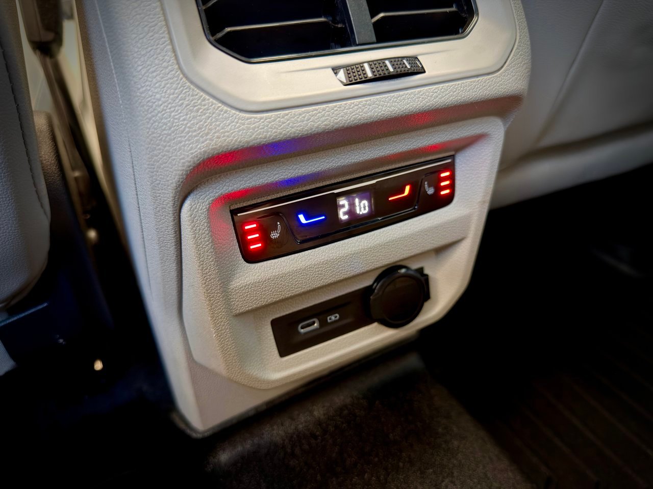 Volkswagen Tiguan 2024 Bleu Notre-Dame-des-Prairies - photo #26