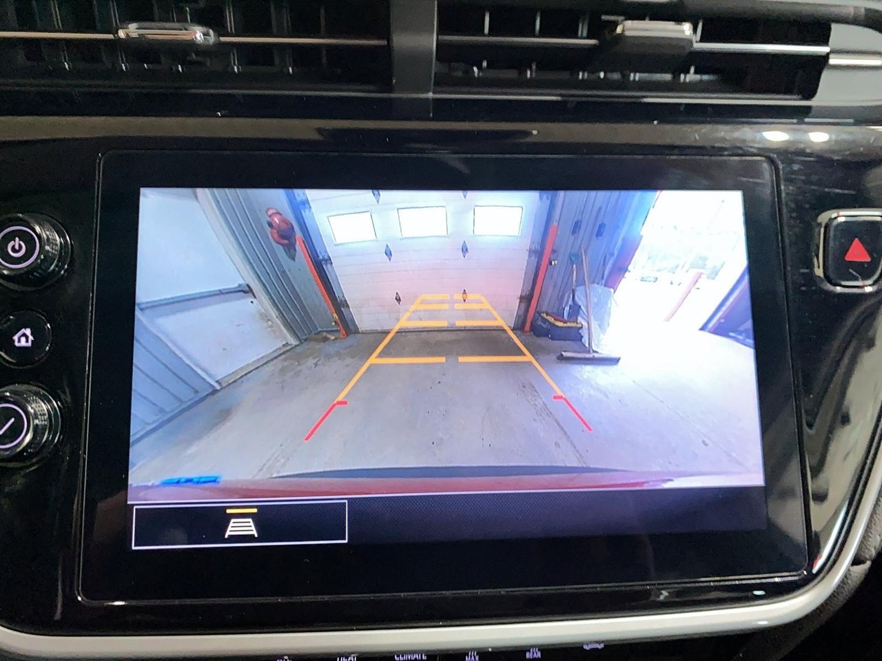 2022 Chevrolet Bolt EUV VIN 1G1FY6S03N4109645 Red Baie-Comeau - photo #18
